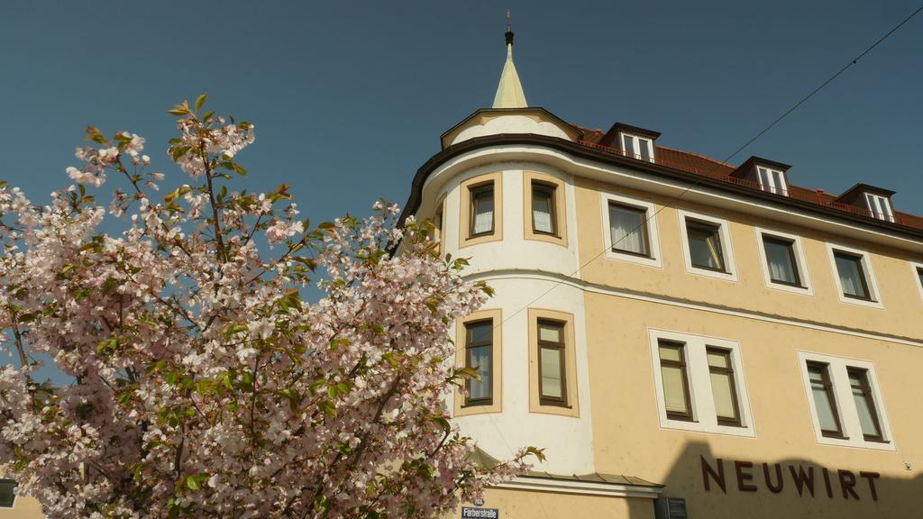 Hotel & Brauerei-Gasthof Neuwirt Neuburg an Der Donau Exterior photo