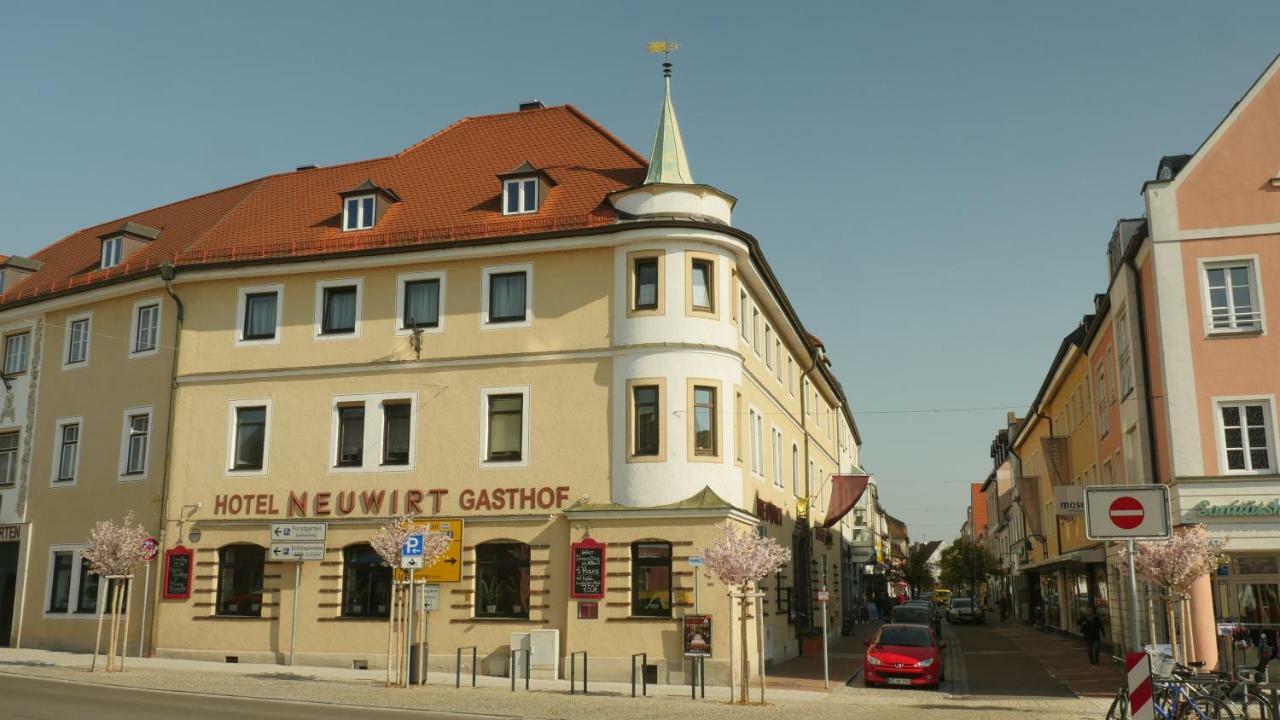 Hotel & Brauerei-Gasthof Neuwirt Neuburg an Der Donau Exterior photo